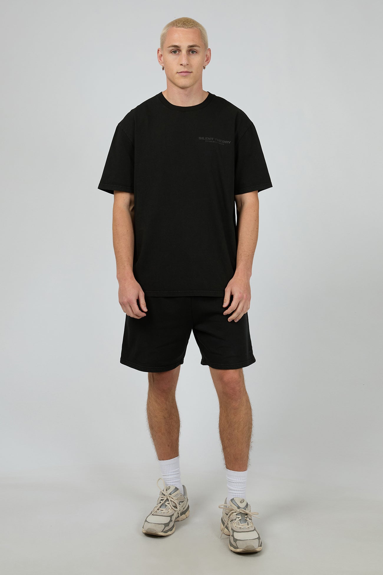 Essential Theory Tee Vintage Black