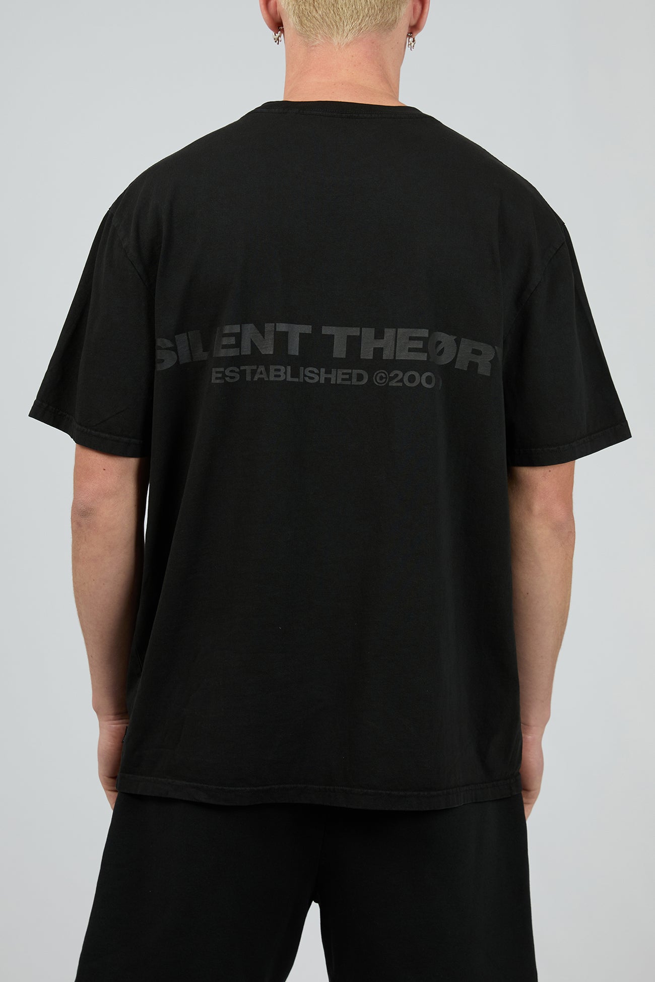 Essential Theory Tee Vintage Black