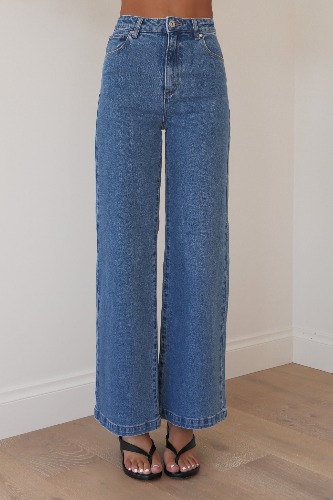 A 94 High & Wide Jean Debbie