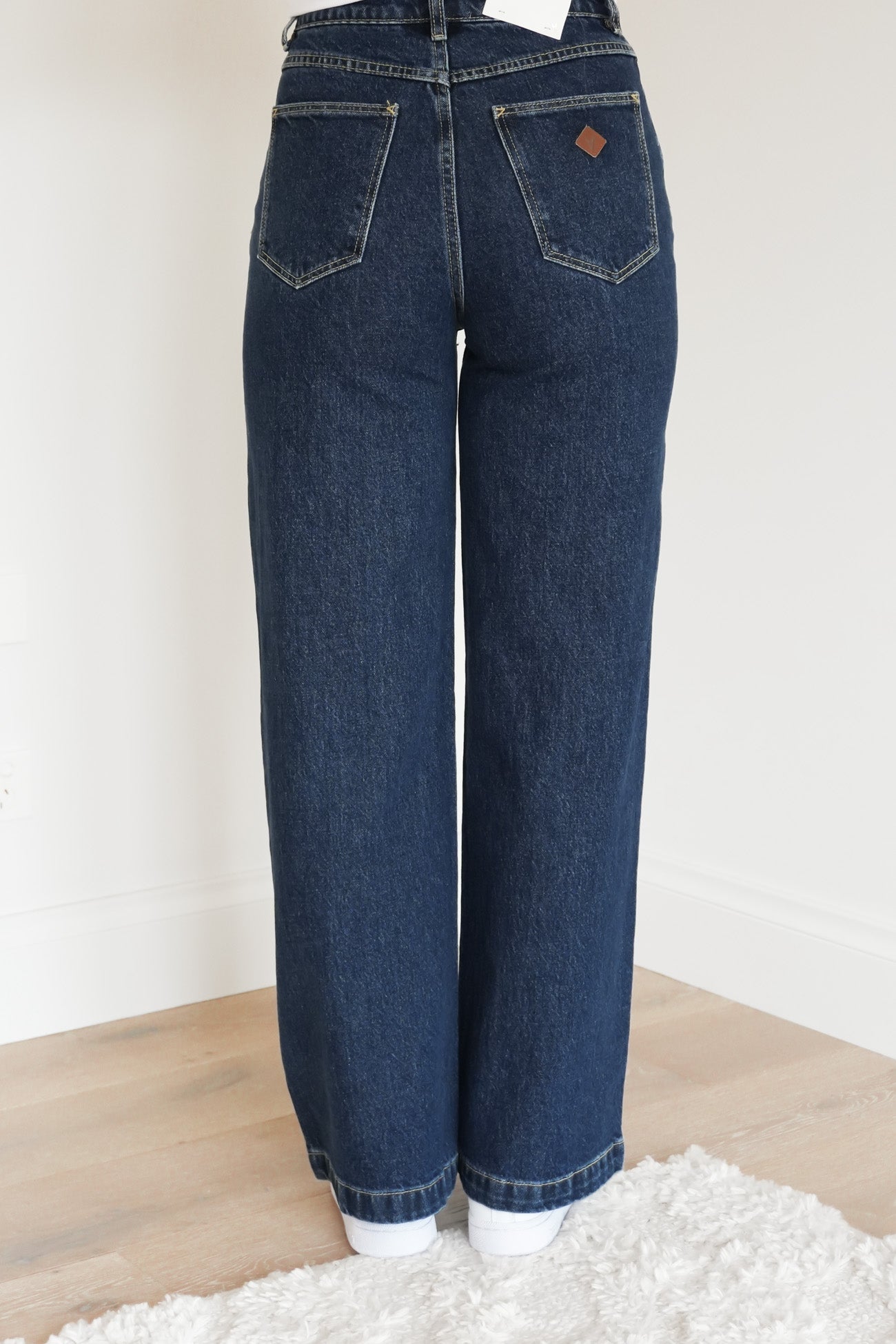 A 94 Wide Petite Jean Tara