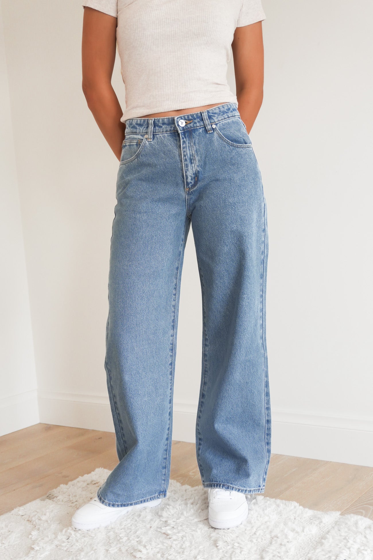 A 95 Baggy Petite Jean Gigi