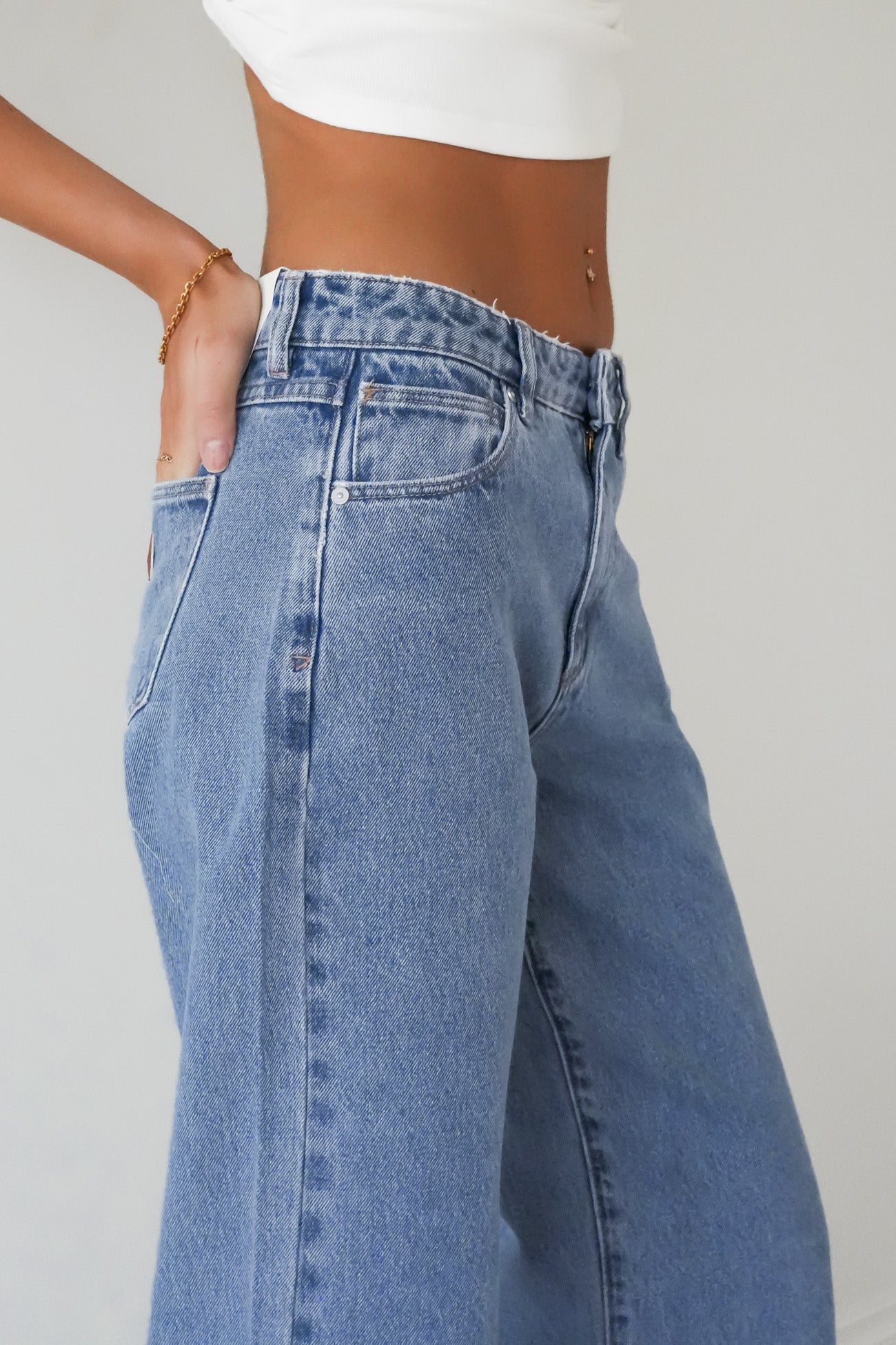 A 95 Mid Baggy Jean Gigi