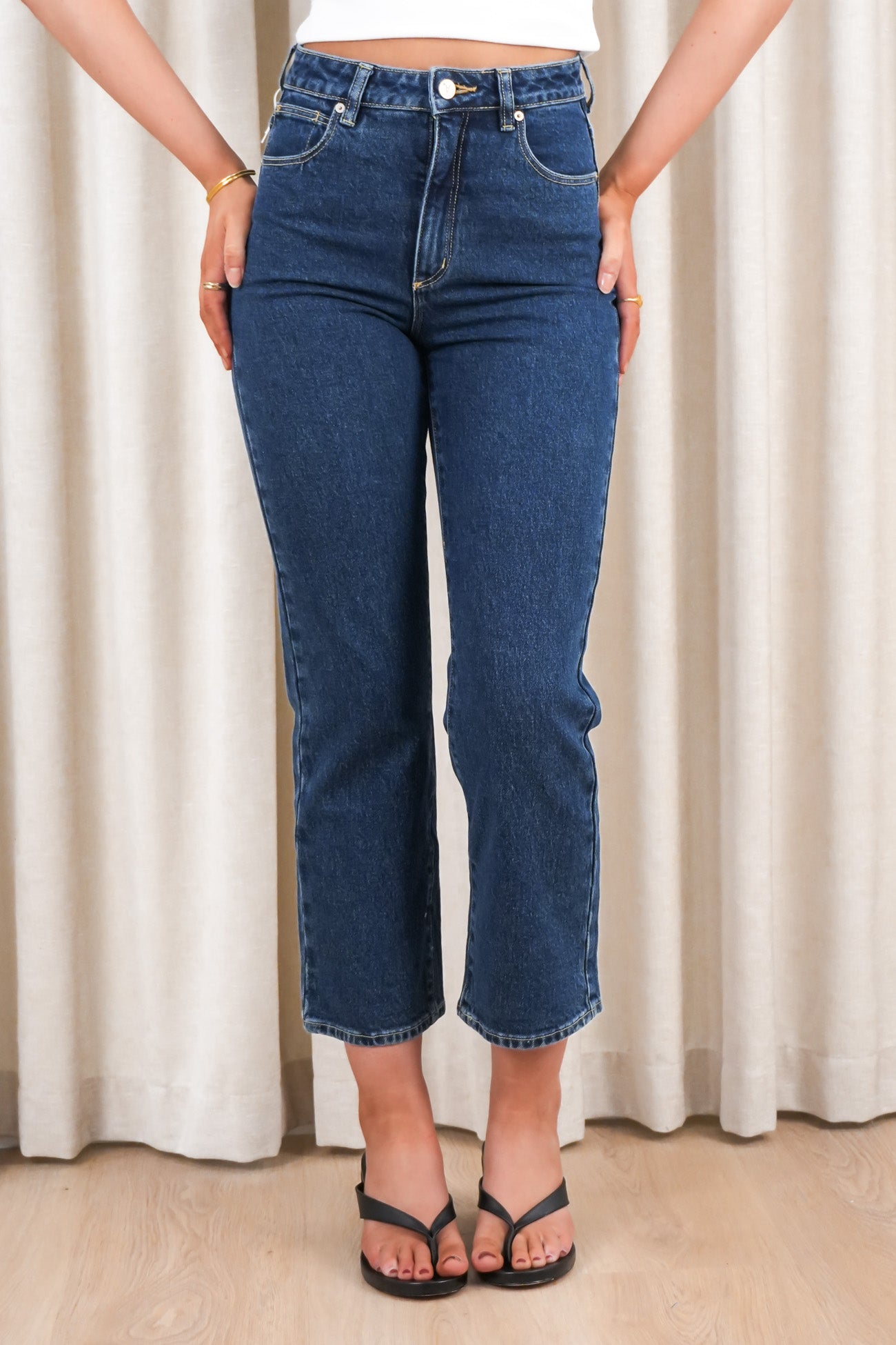 A Venice Straight Jean Tara