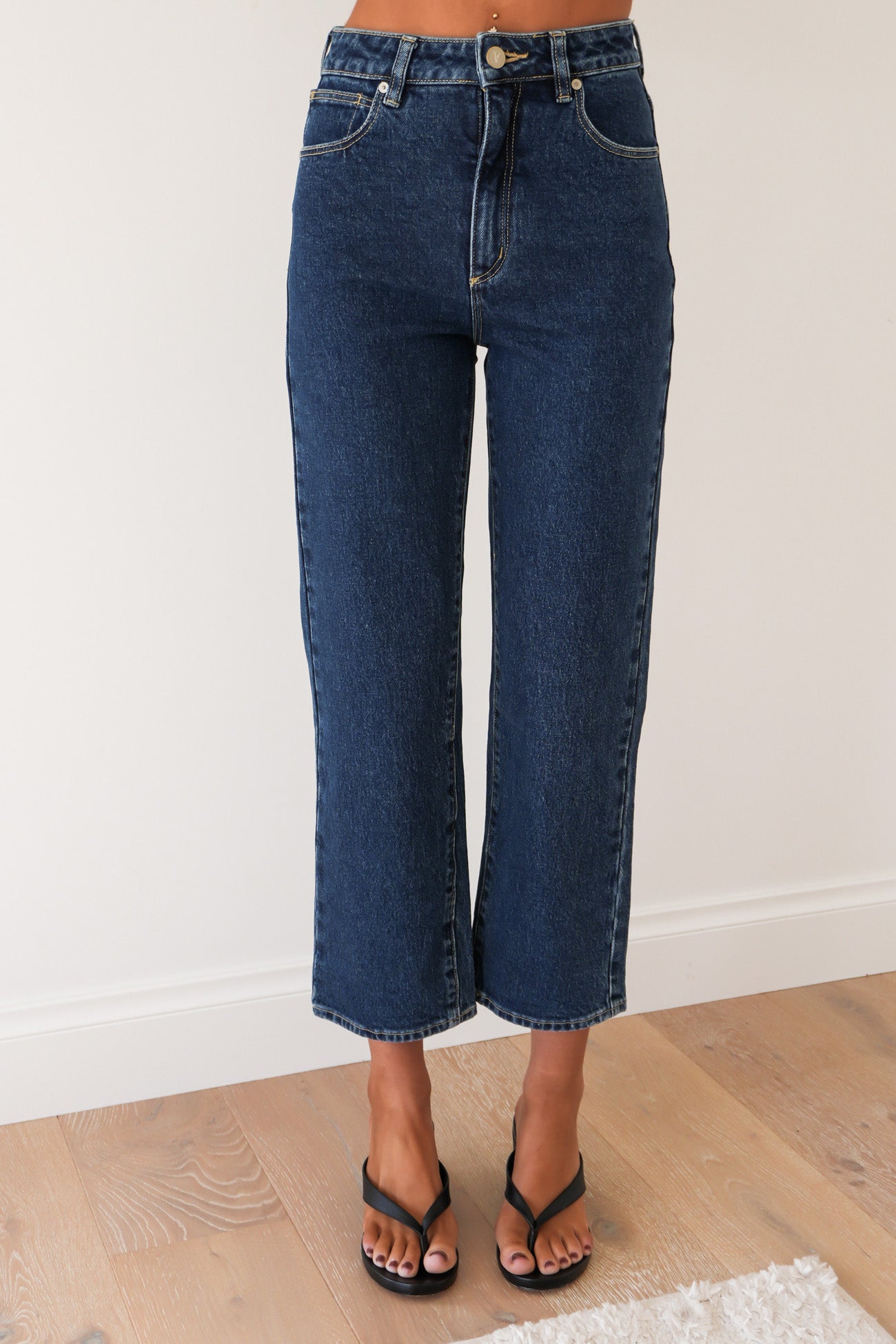 A Venice Straight Jean Tara