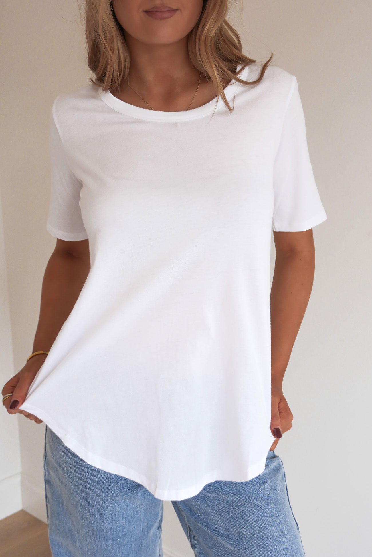 Ariana Tee White