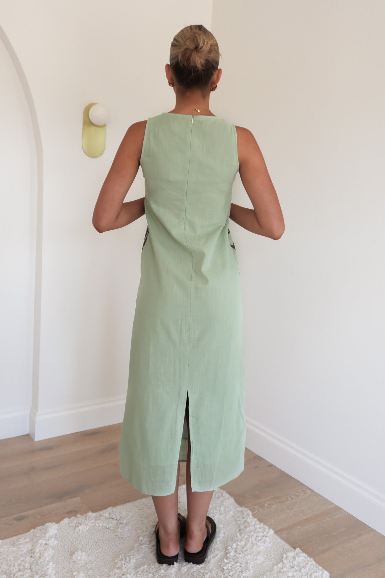 Bessie Midi Dress Sage Brown