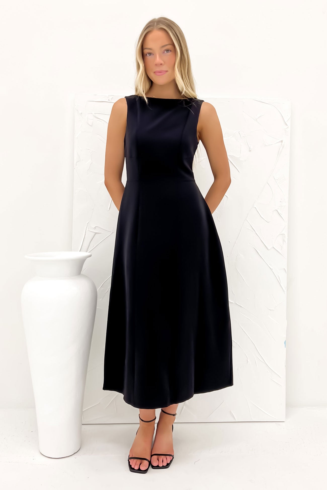 Briony Midi Dress Black