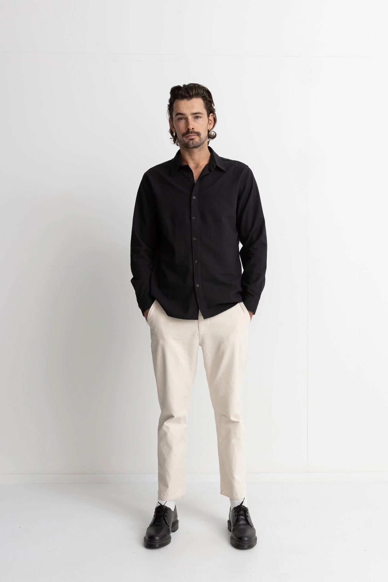 Classic Linen Long Sleeve Shirt Black f1