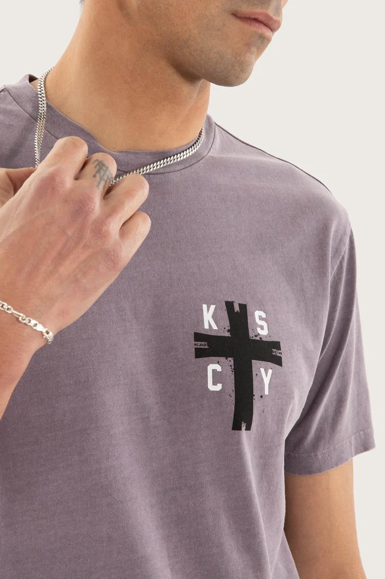 Decay-Dual-Curved-Tee-Pigment-Grey-Ridge-fcjpg
