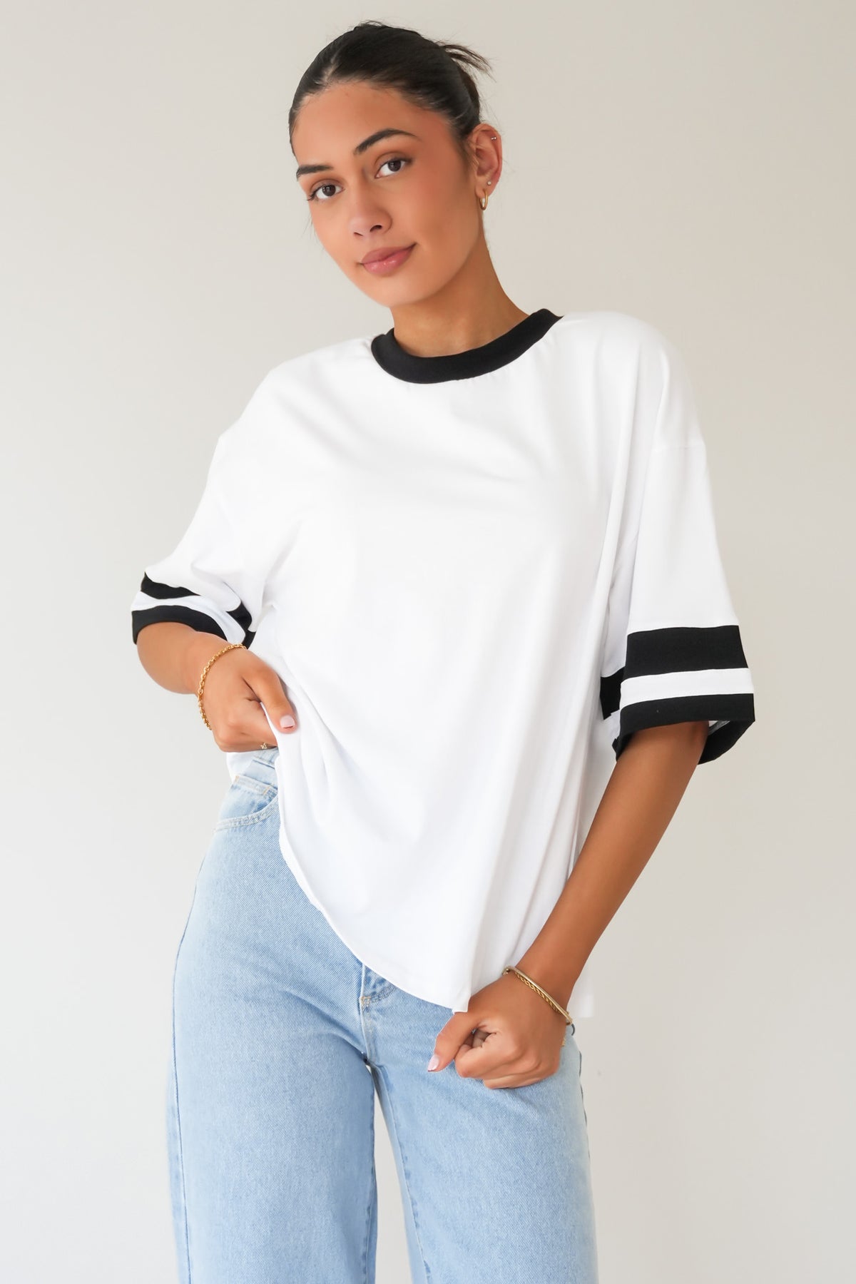 Della Tee White Black