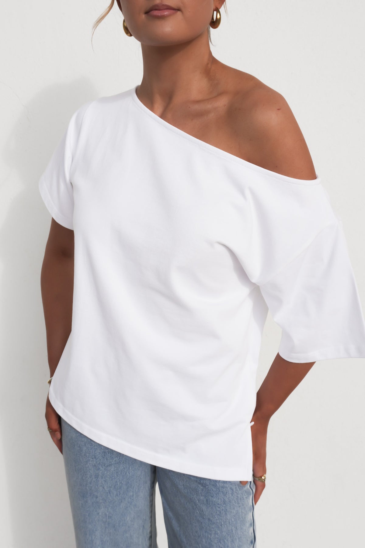 Elle Off Shoulder Tee White