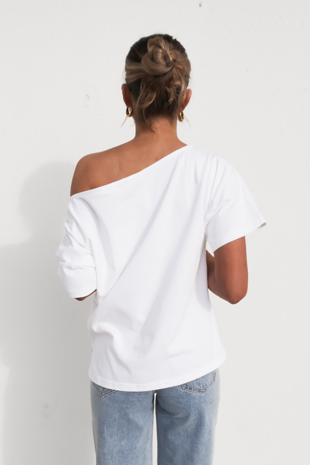 Elle Off Shoulder Tee White