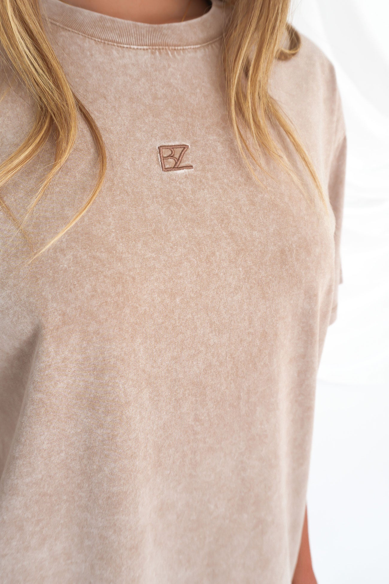 Essential-BZ-Tee-Brown-f1jpg