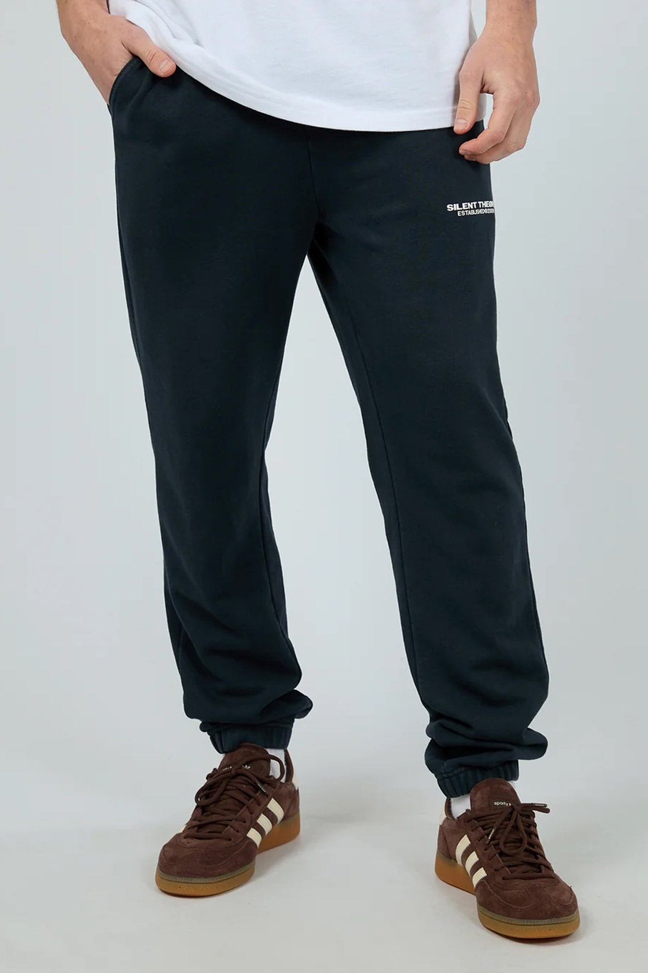 Essential Theory Track Pant Navy
