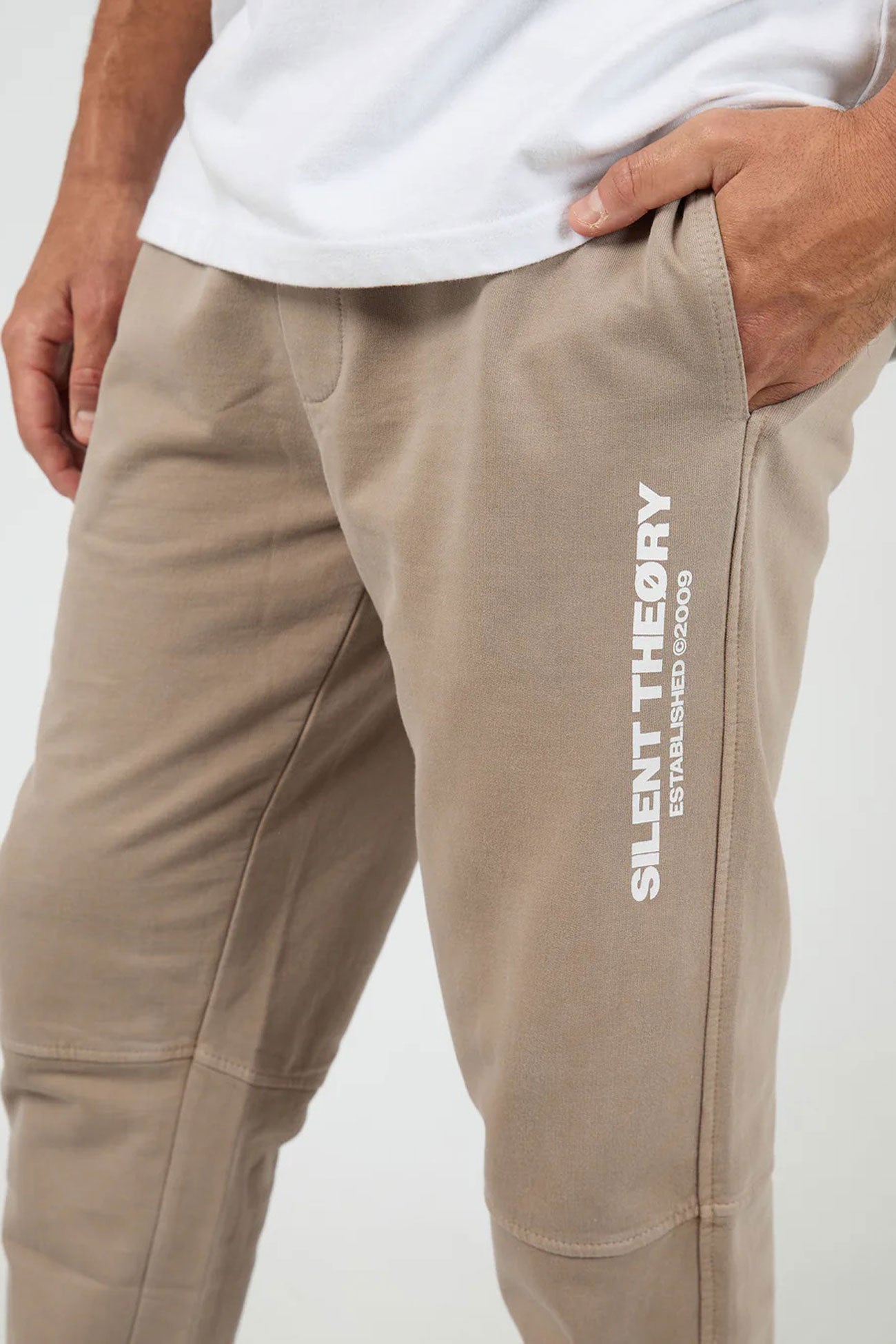 Essential Theory Trackpant V2 Mushroom