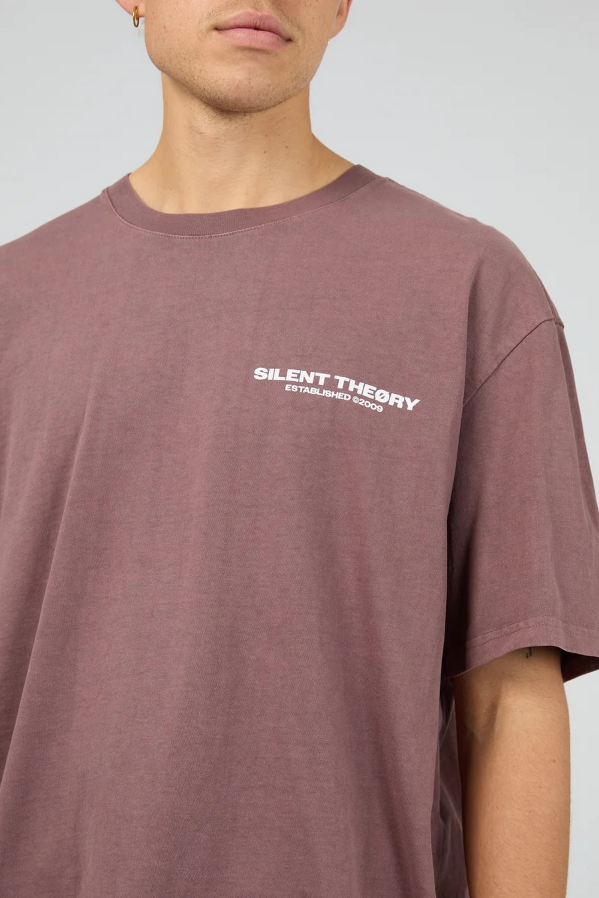Essential Theory Tee Vino
