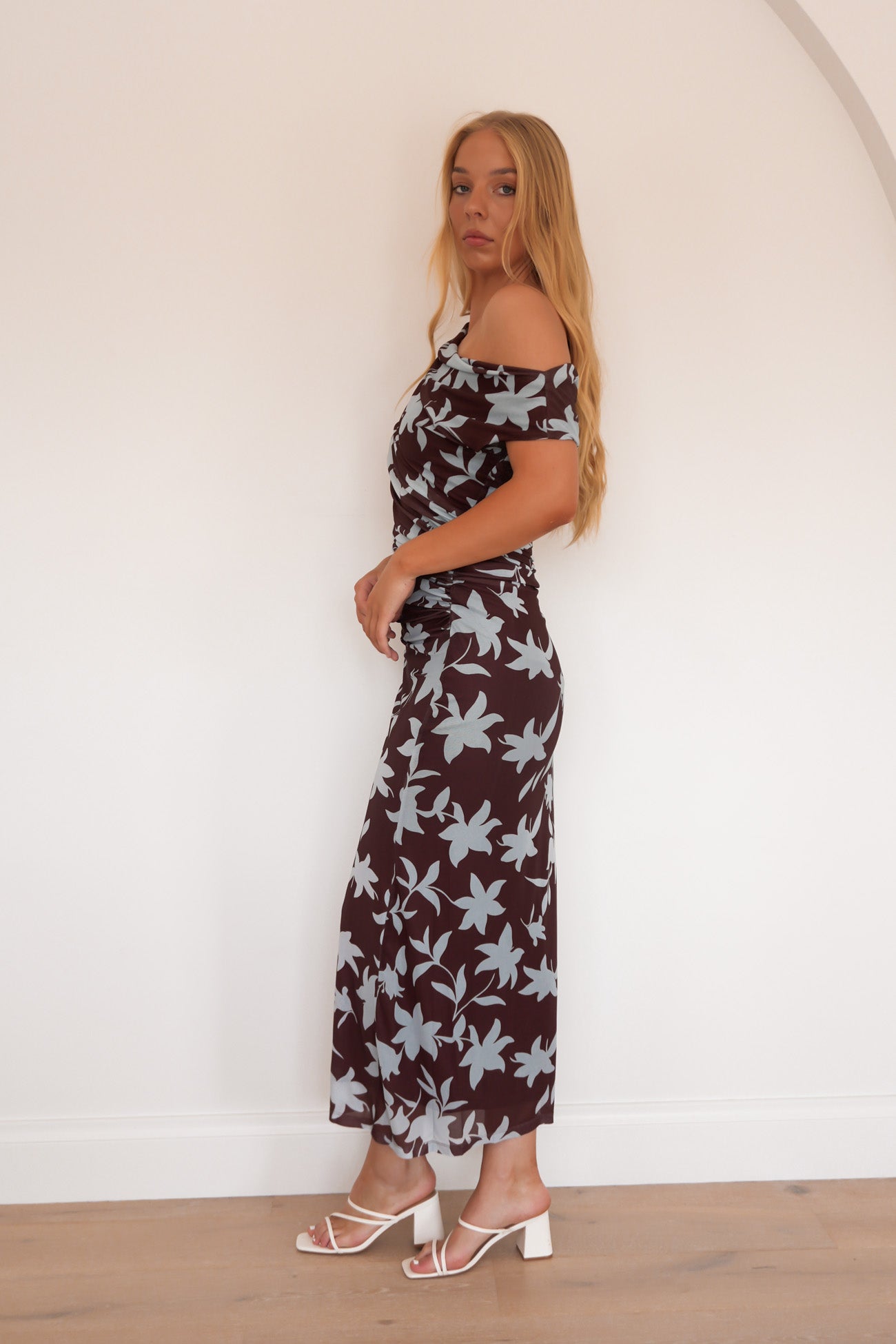 Evie Maxi Dress Chocolate Floral
