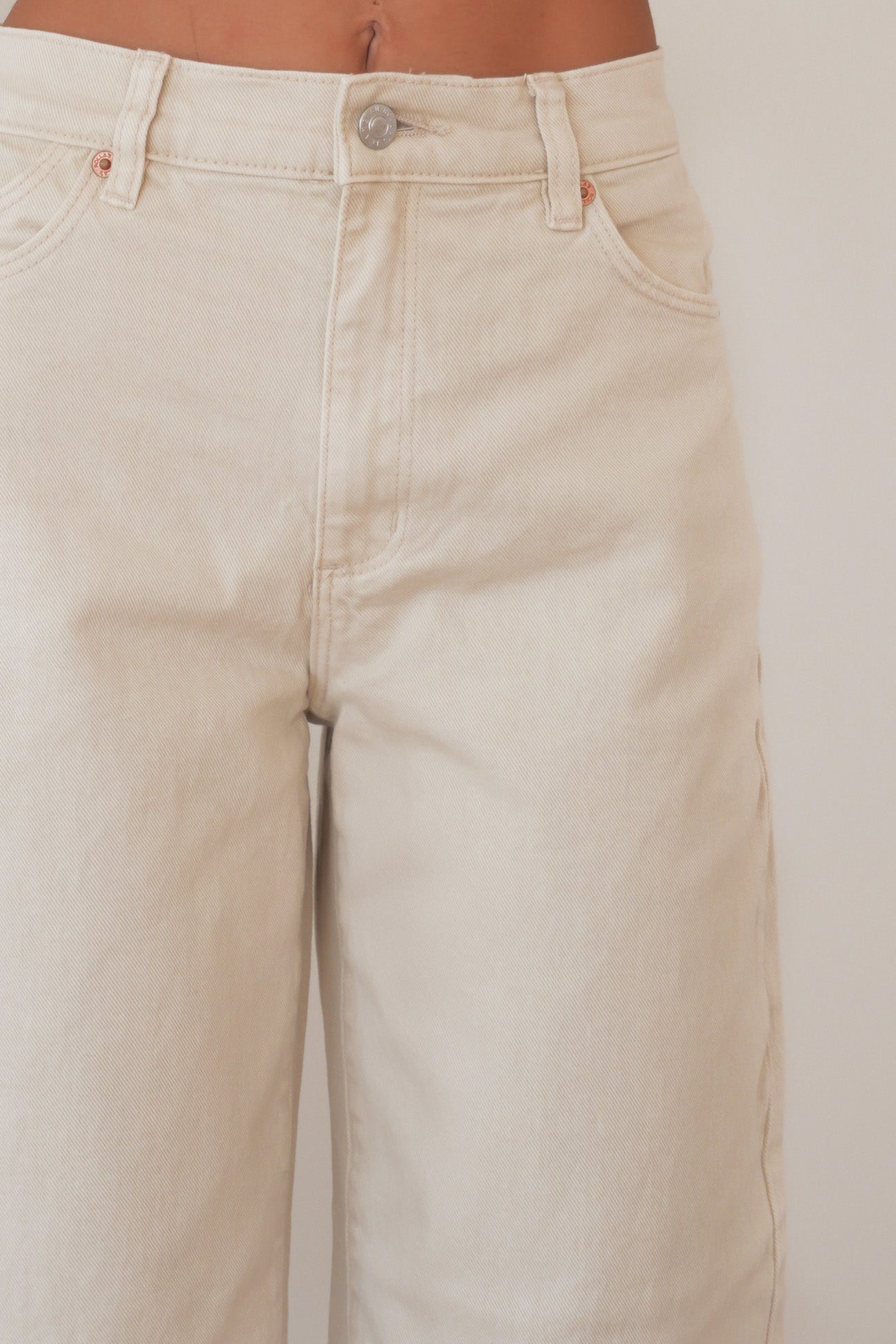 Gigi Barrel Jean Salt