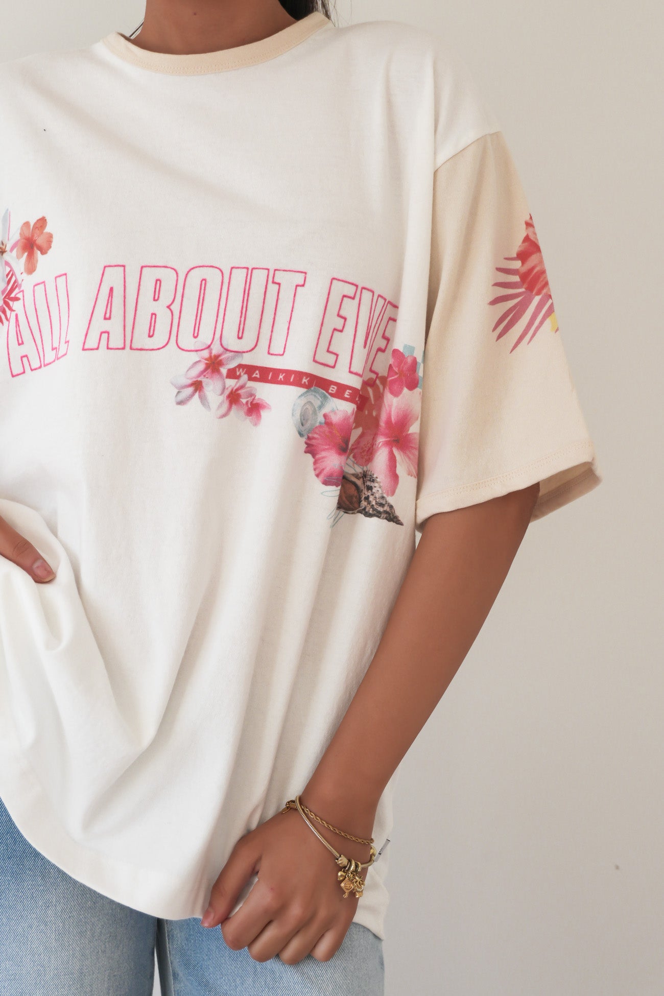 Hawaiian Hibiscus Oversized Tee Vintage White