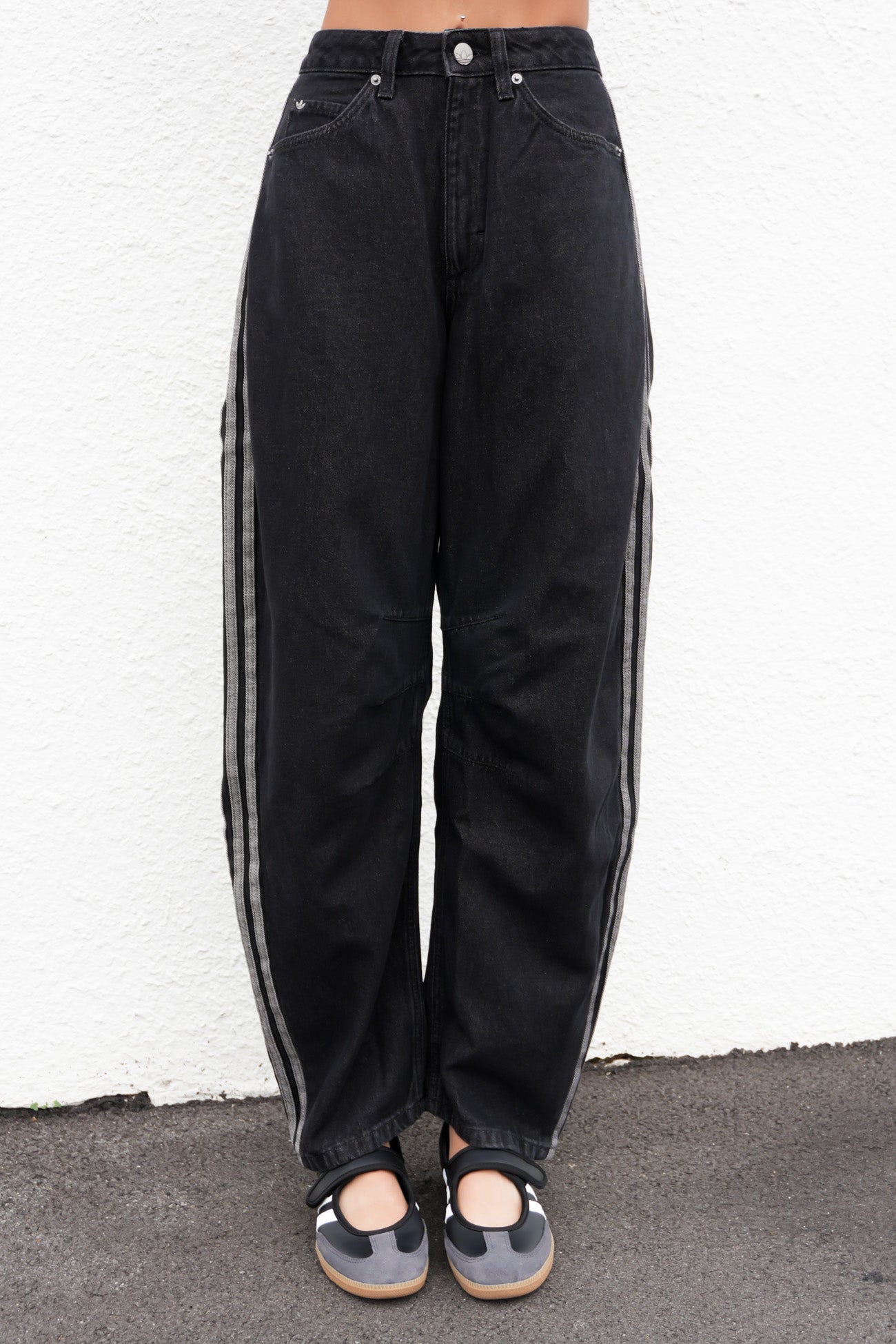 High Rise Barrel Leg Denim Pant True Black