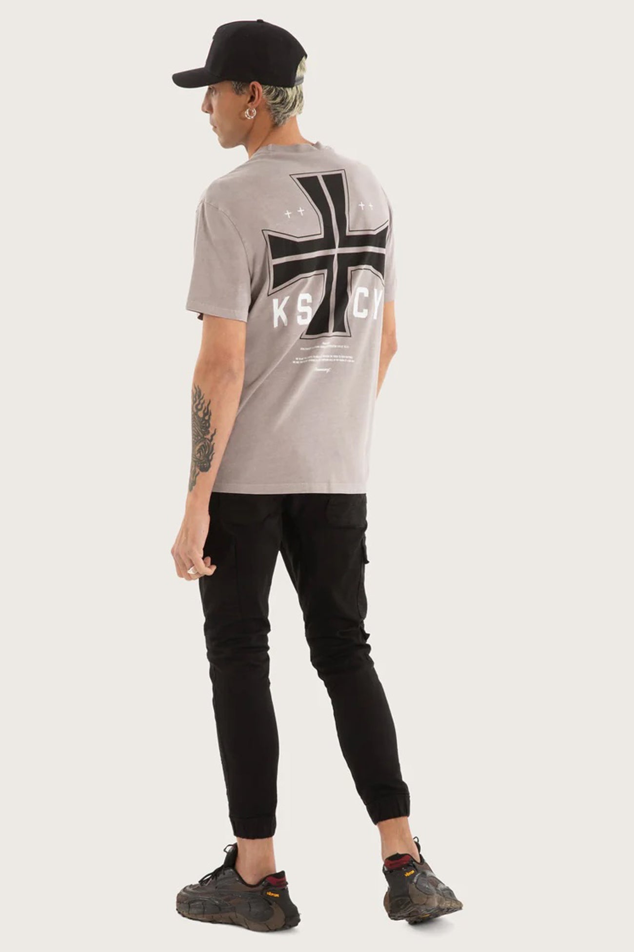 Hollow Relaxed Tee Pigment Gull b