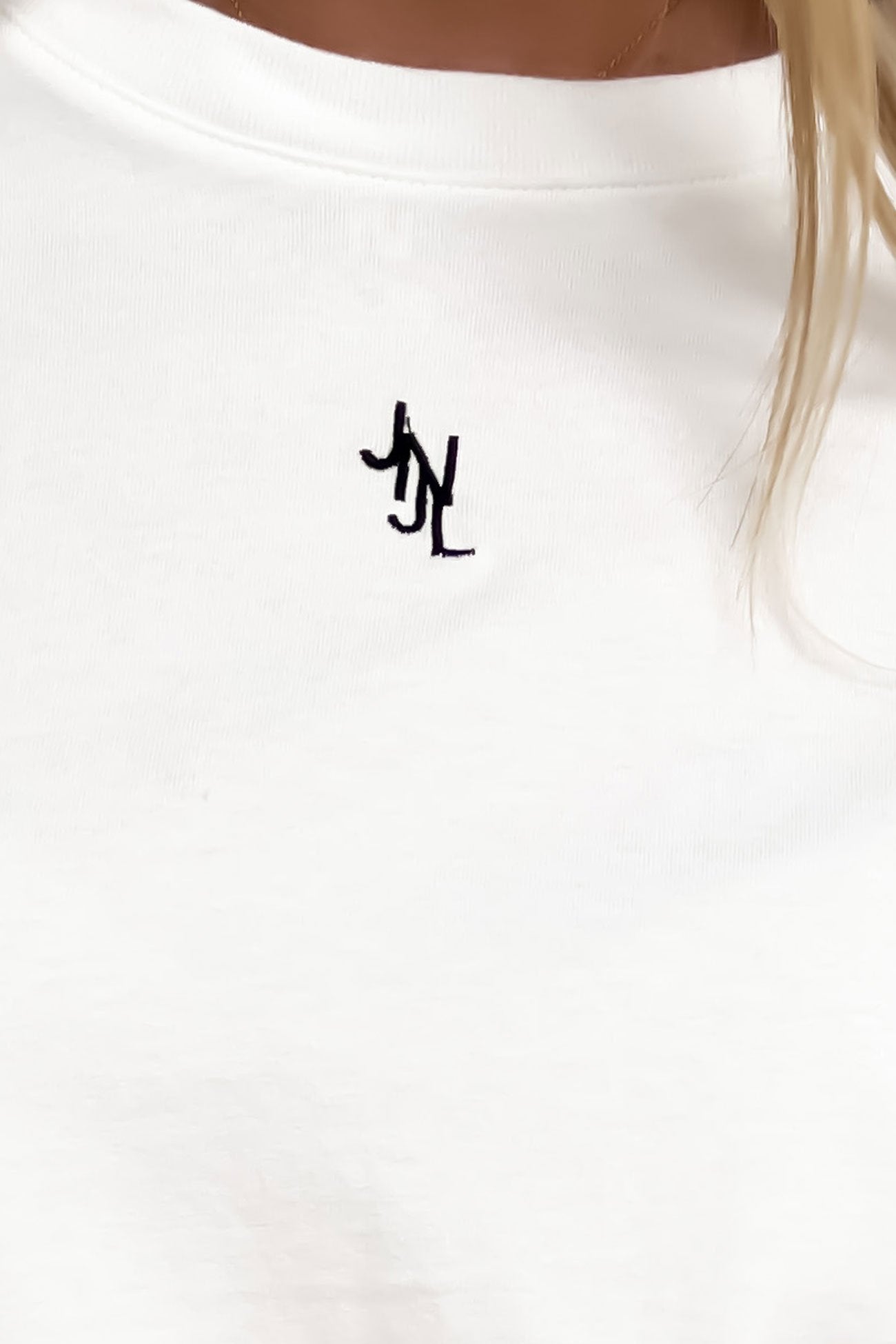 JNJL Core Tee Vintage White