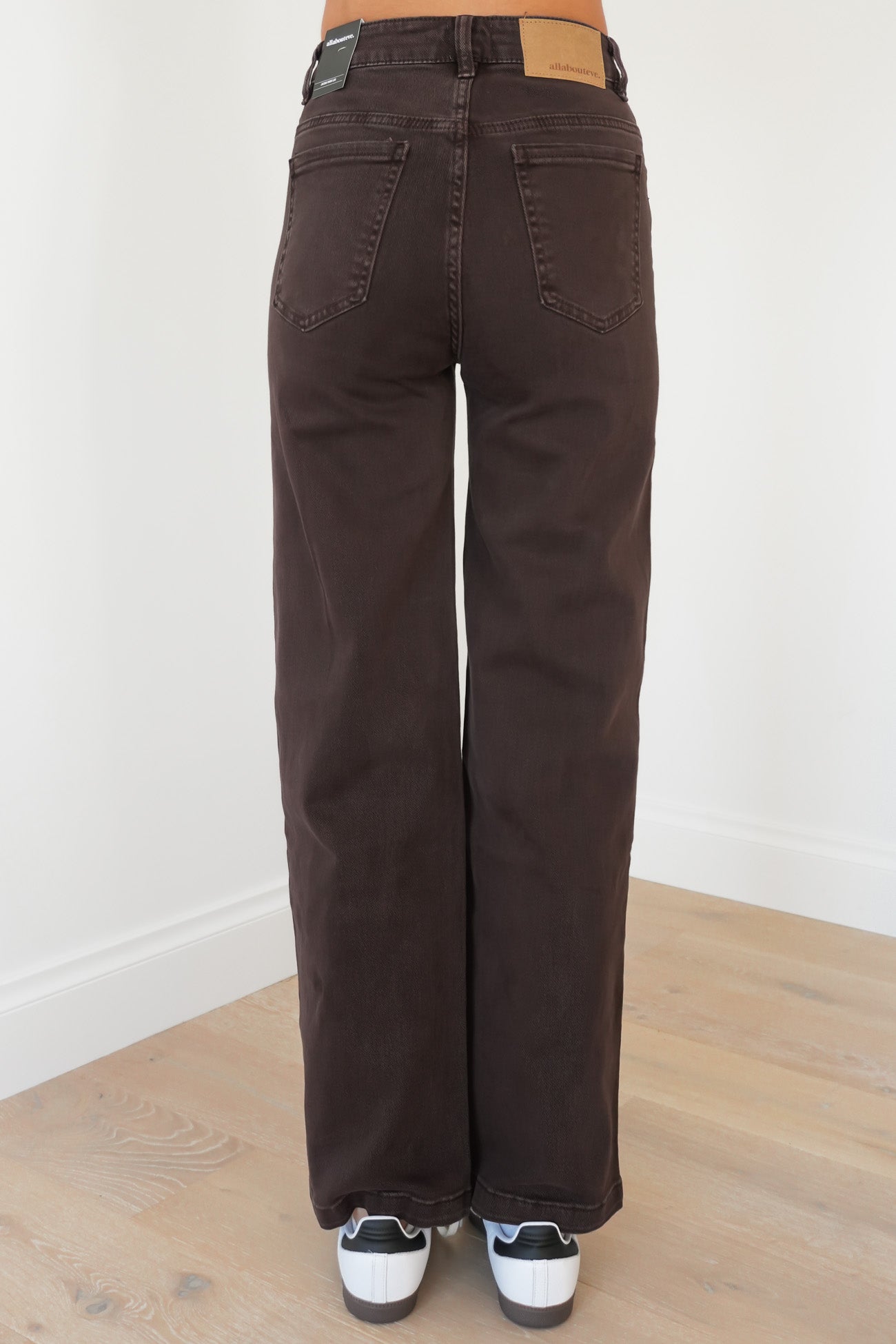 Jacqui Wide Leg Jean Brown