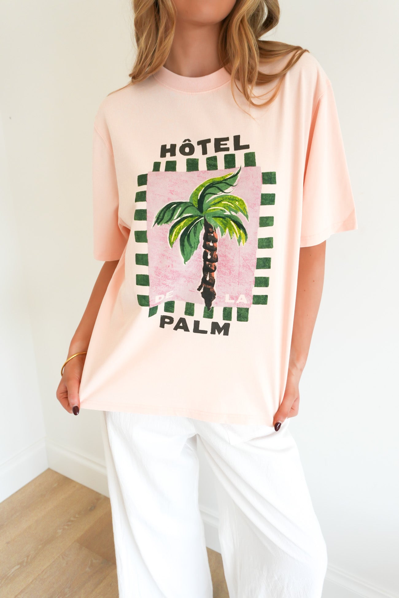 Jeana Tee Hotel Palm