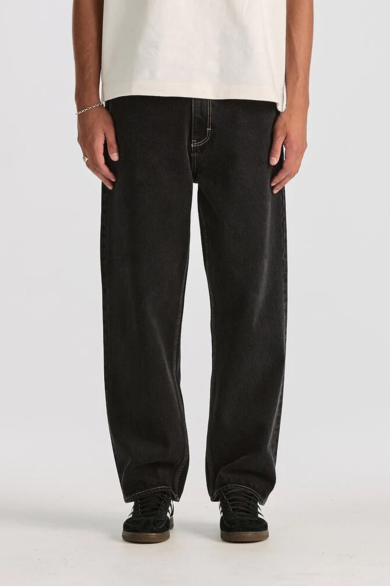 L-Four Jean Black Superused