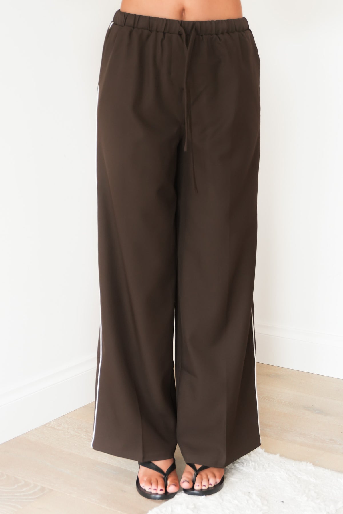 Maddox Piped Pant Chocolate
