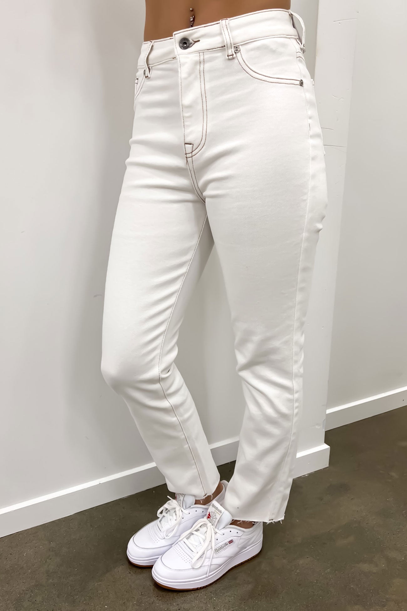 Monica Mom Comfort Jean Vintage White
