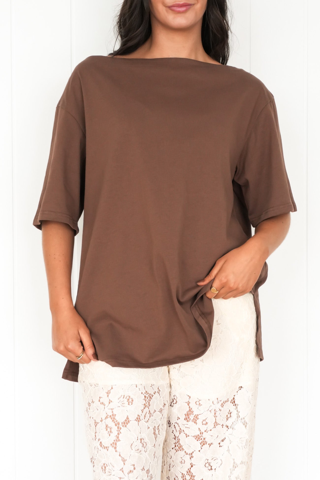 Neave Tee Chocolate