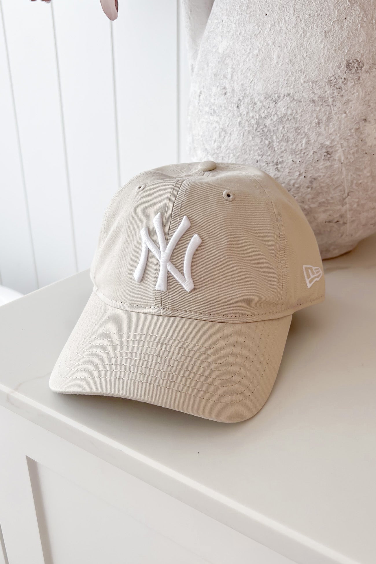 New York Yankees 9TWENTY Cloth Strap Stone