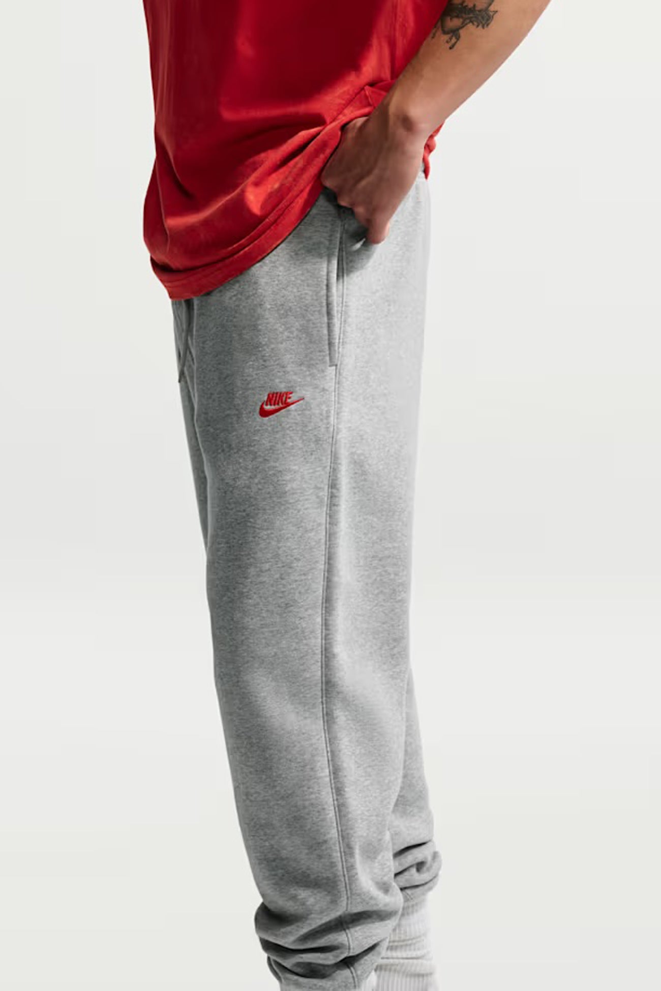 Nike Club BB Jogger Dark Grey Heather Univerity Red