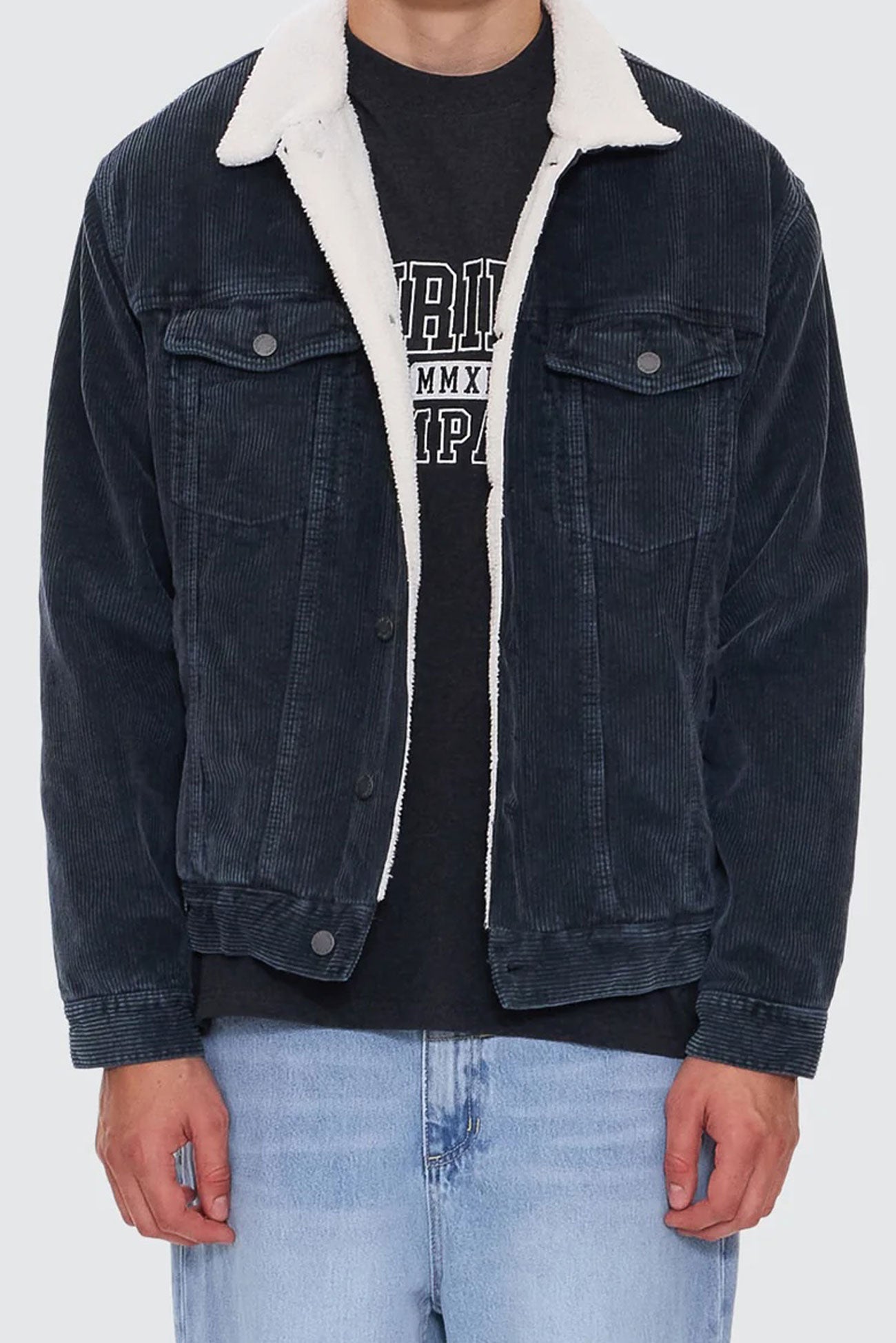 Oversized-Sherpa-Wanderer-Cord-Jacket-Ebony-1jpg