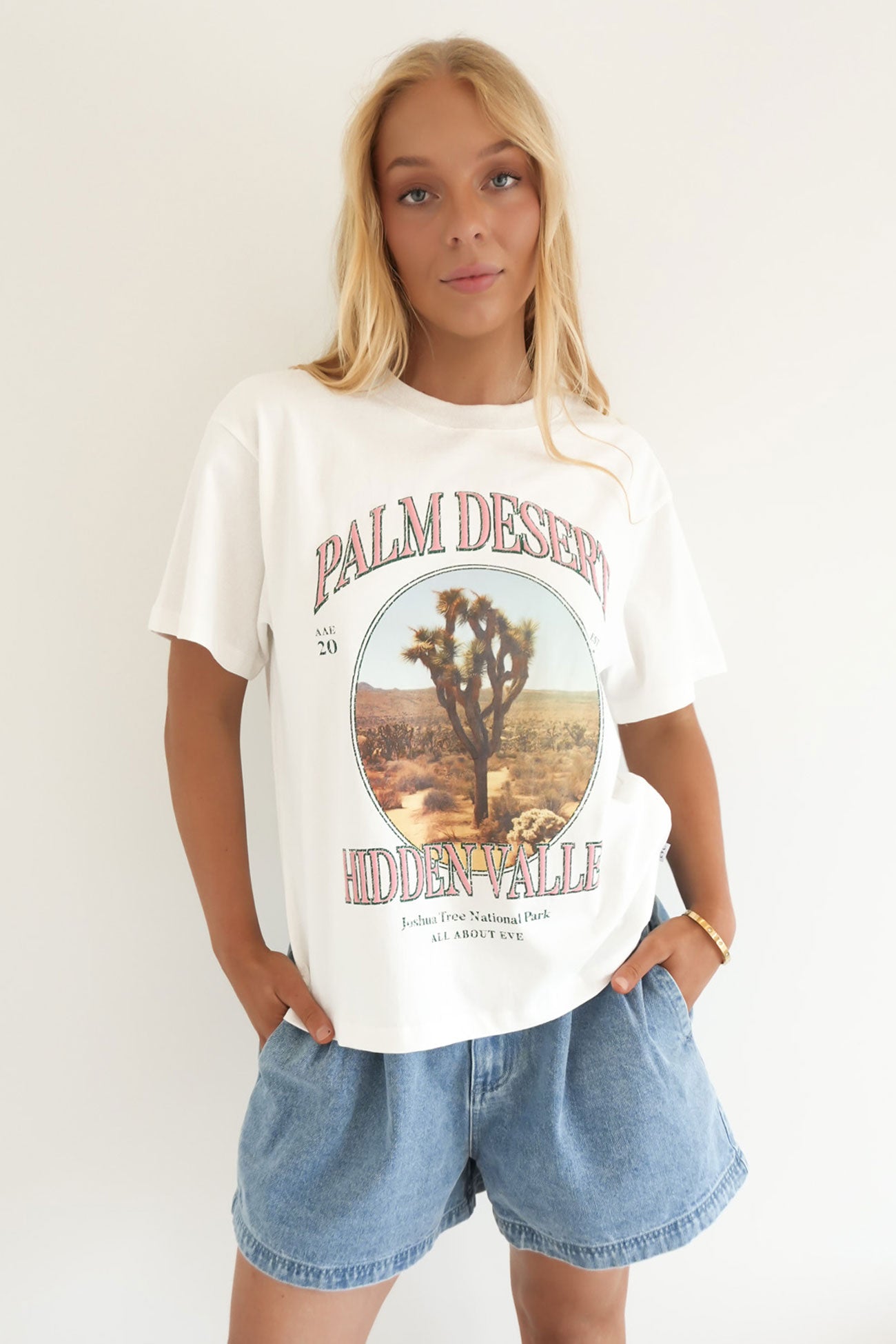 Palm Desert Box Tee Vintage White