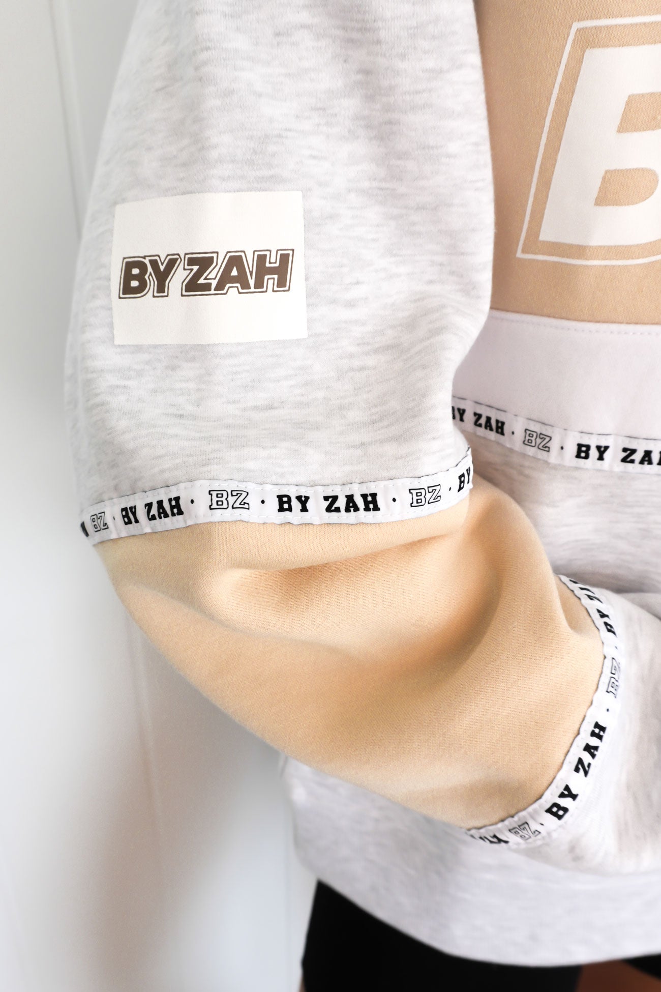 Paxton Panel Crew Beige