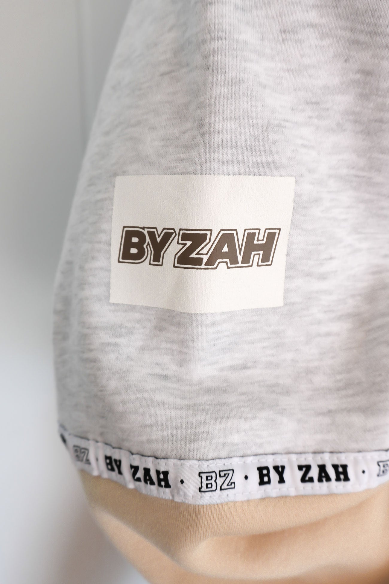 Paxton Panel Crew Beige