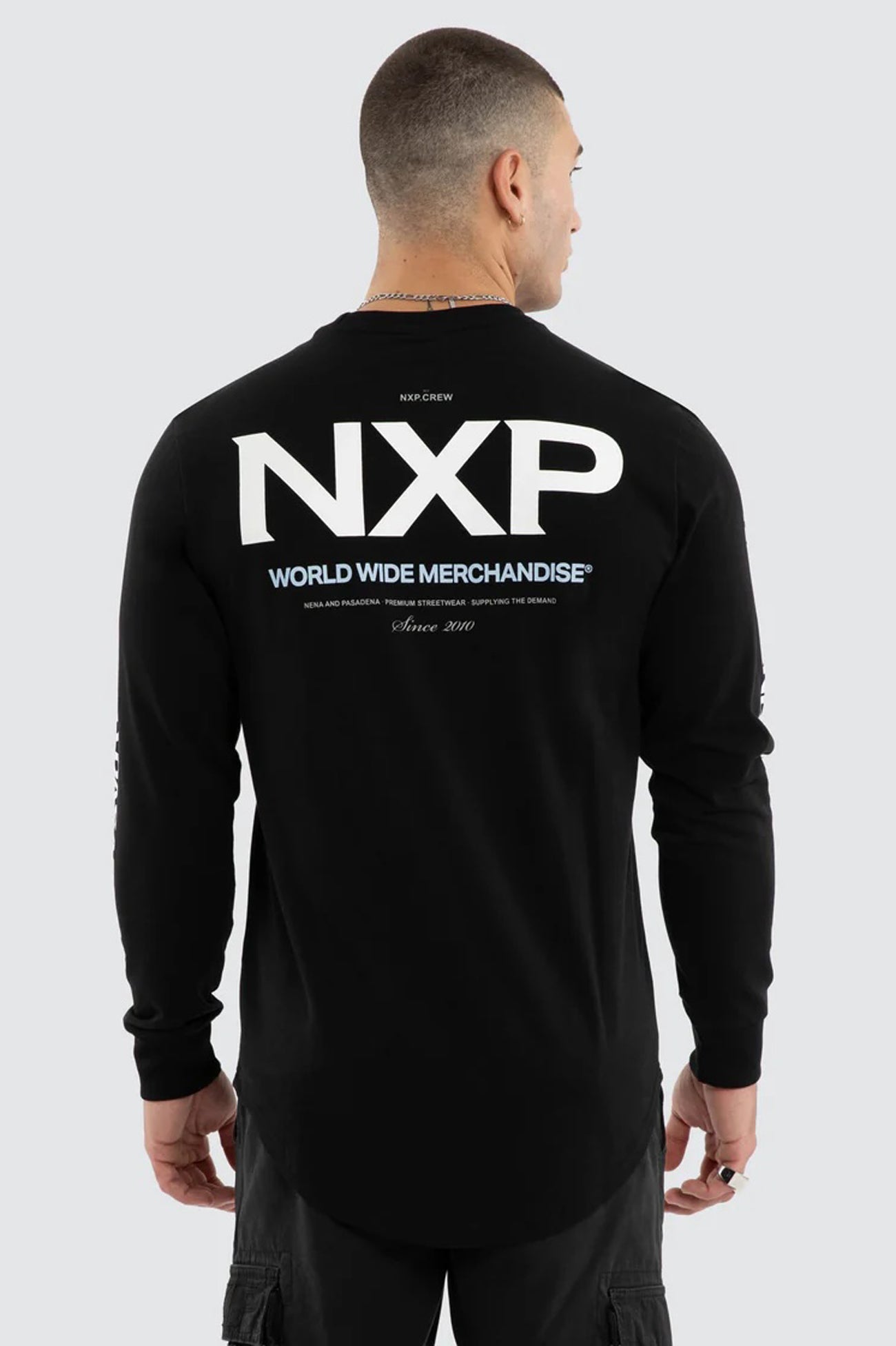 Peak Dual Curved Long Sleeve Tee Jet Black