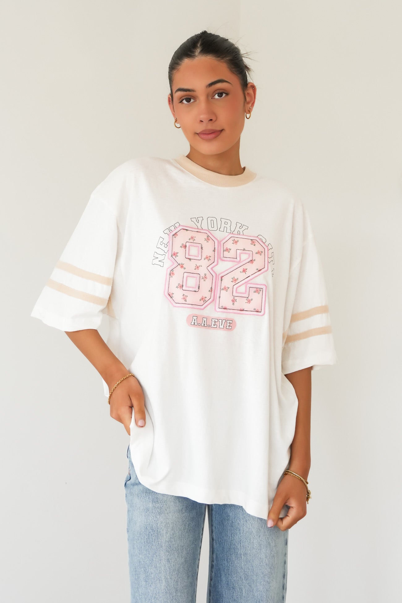 Petal 82 Oversized Tee Vintage White