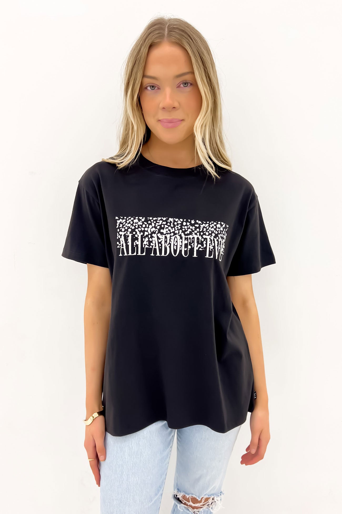 Rhi Standard Tee