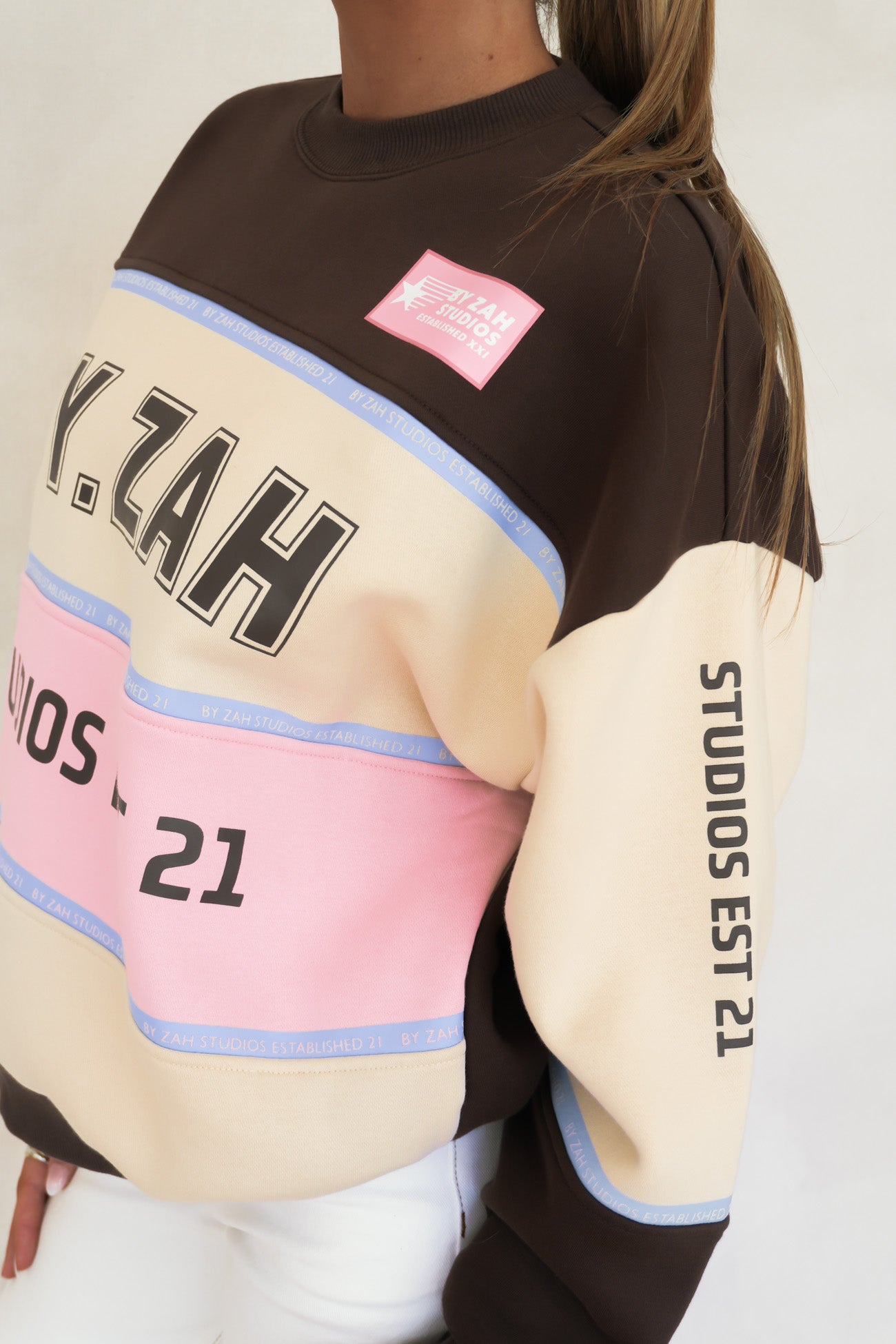 Ria Crew Chocolate