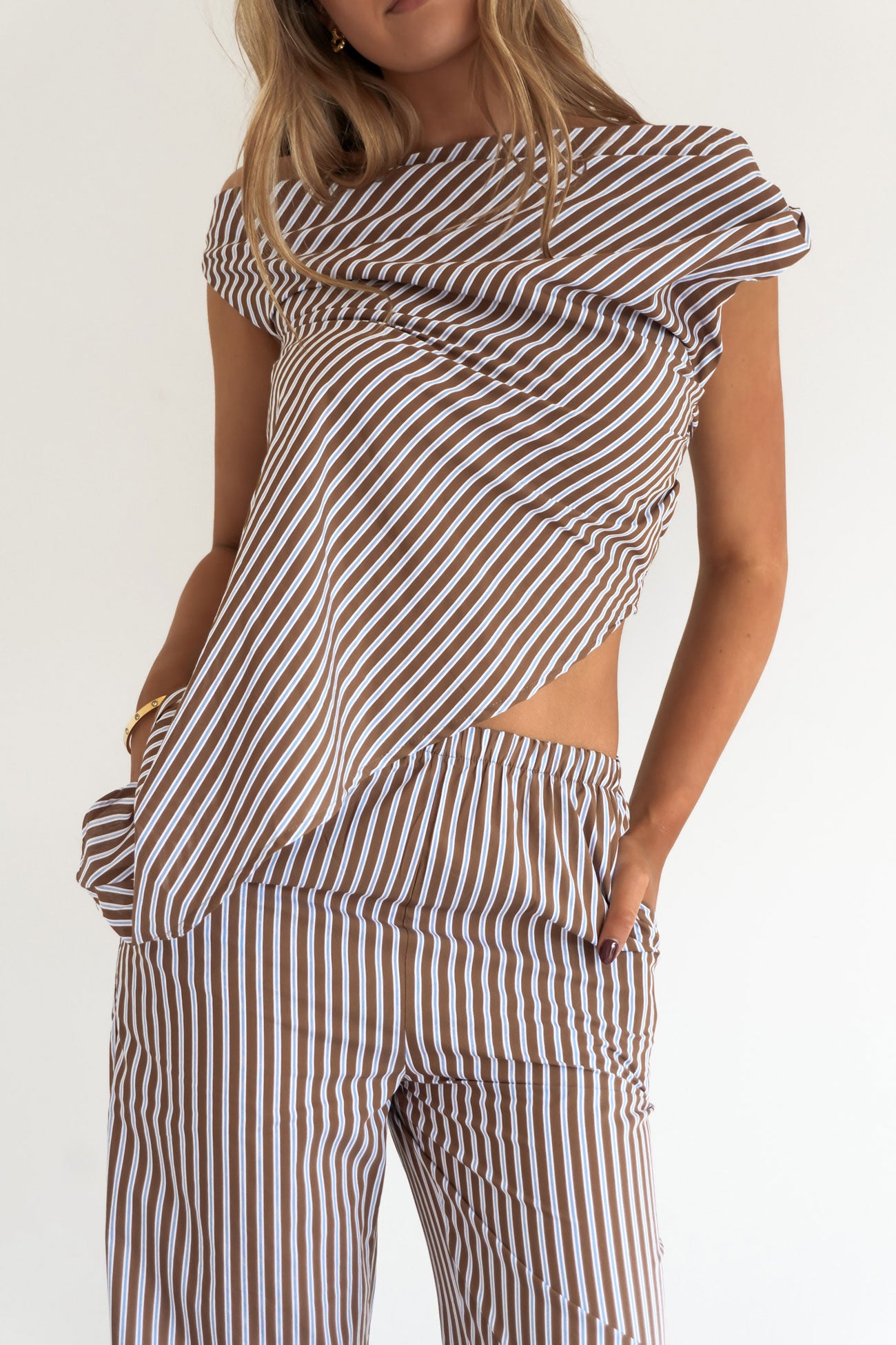 Saylor Set Brown Blue Stripe