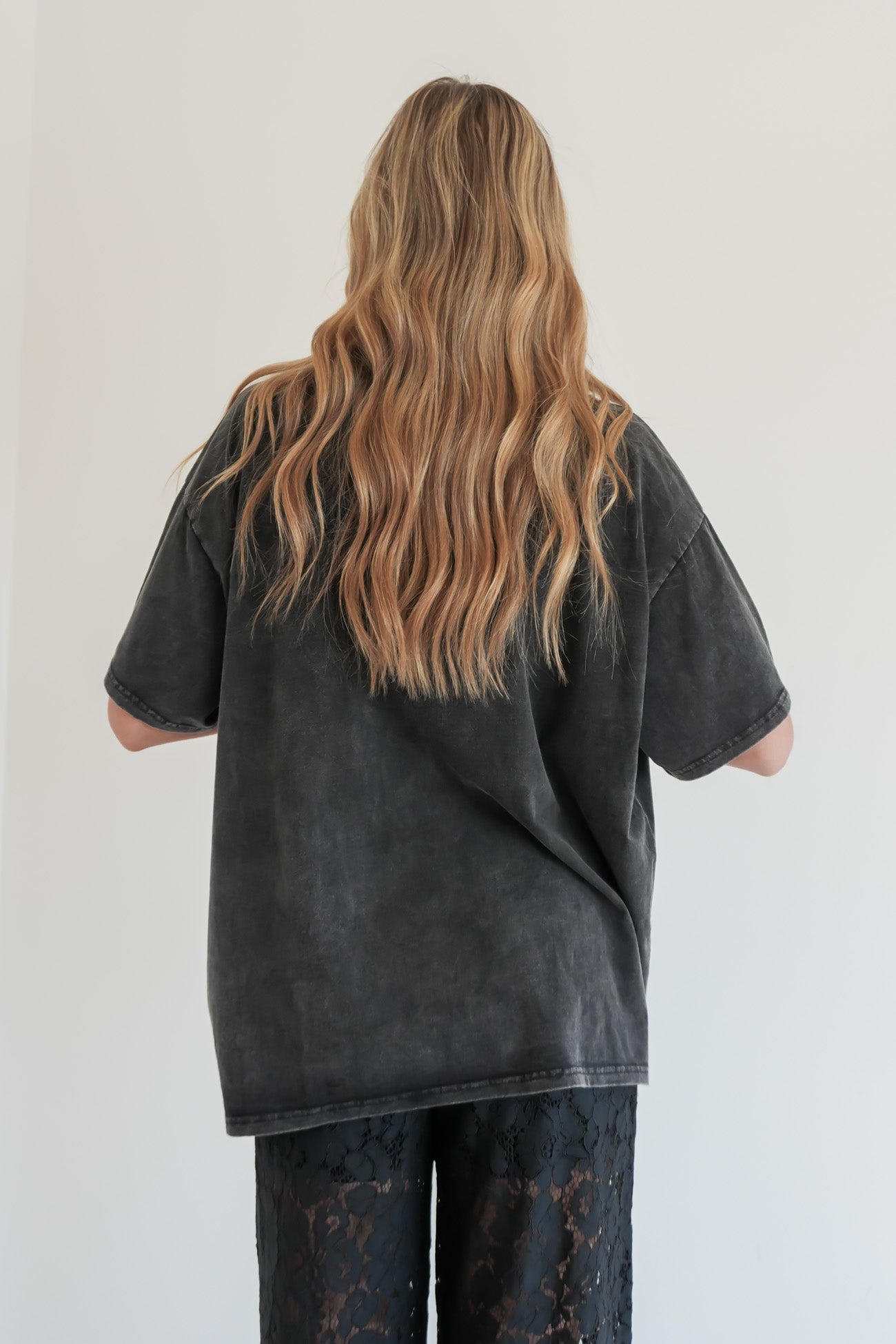 Starfish Tee Black Acid Wash