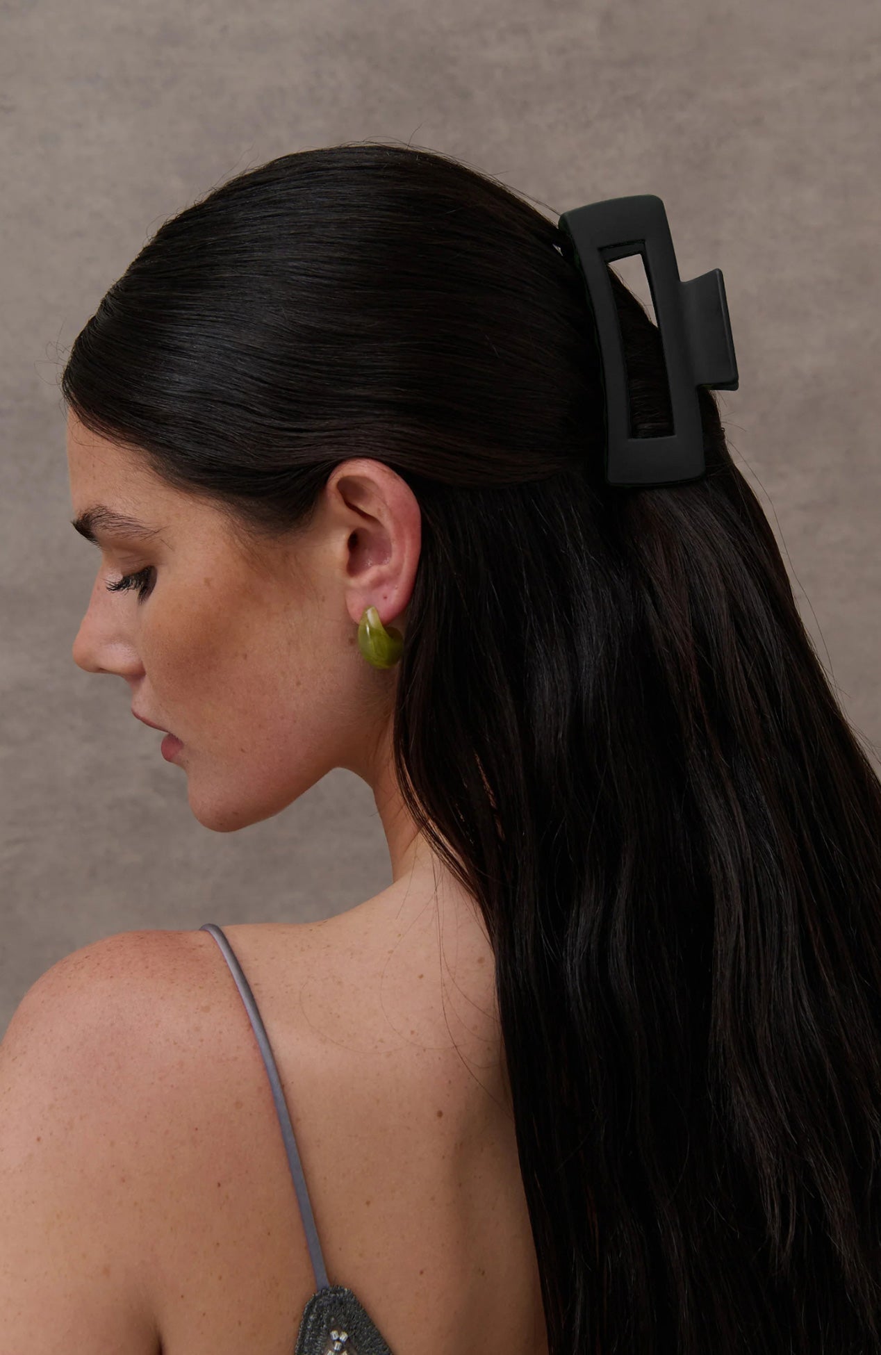 Tayla Claw Clip Black