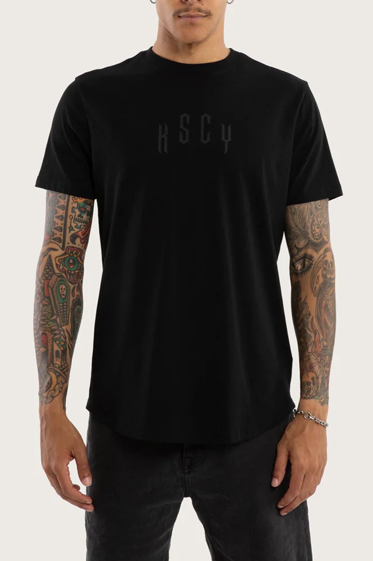 Trapped Dual Curved Tee Jet Black