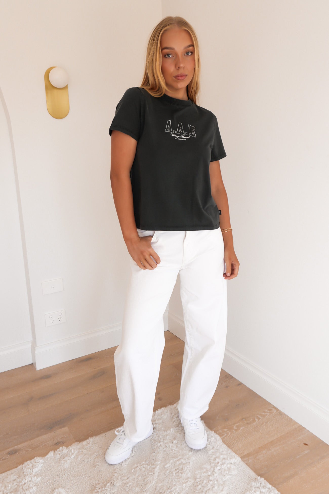 Vintage Studded Tee Washed Black