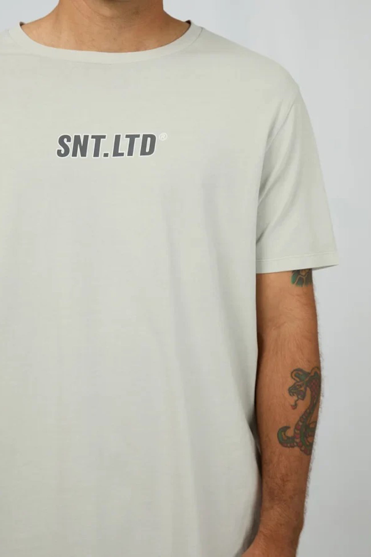Vital Ext Scoop Tee Grey