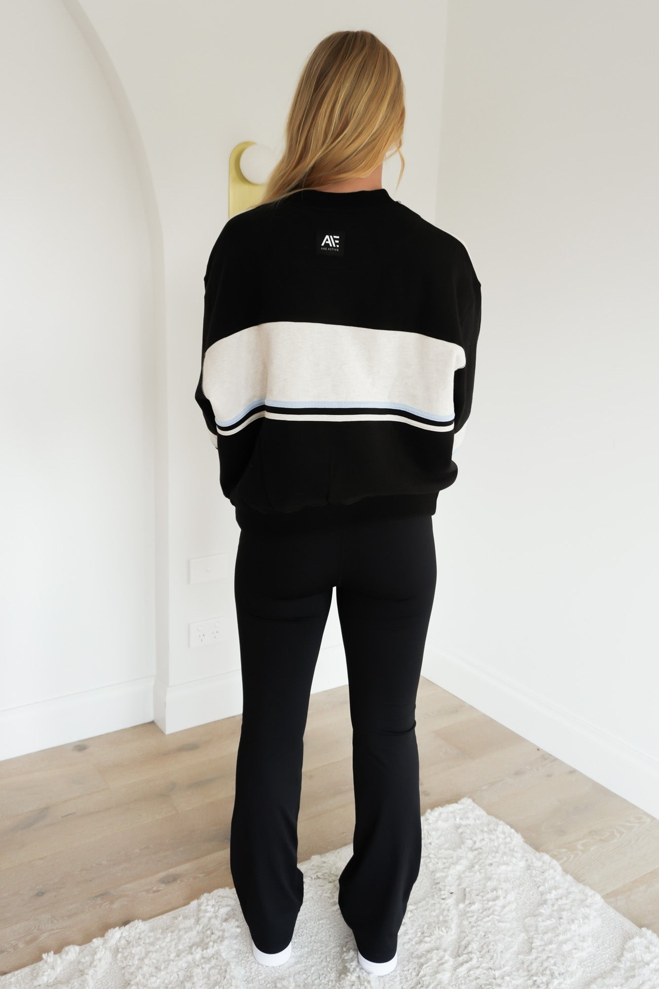 Wild Nation Box Crew Black
