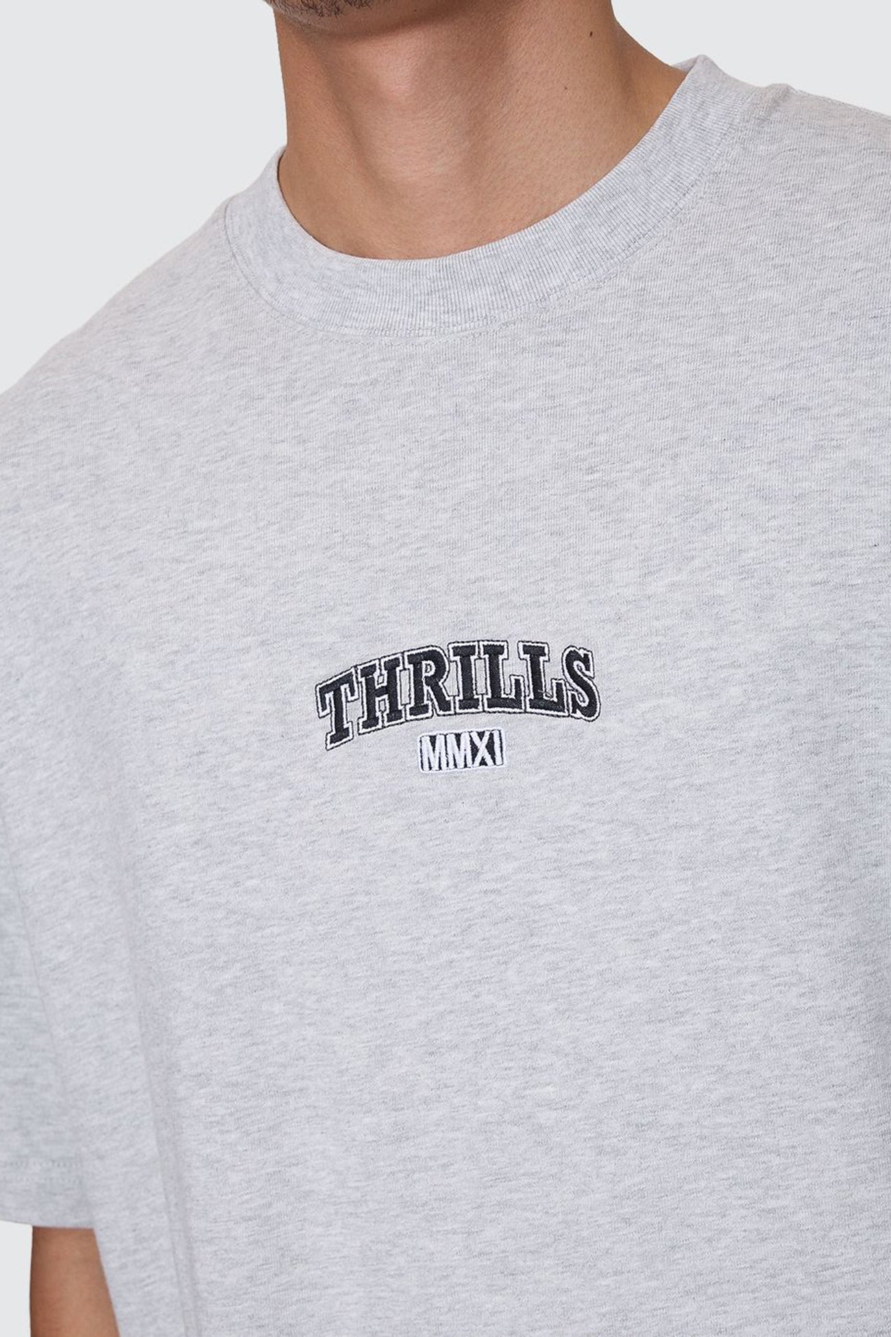 Victory Embro Box Fit Oversize Cropped Contrast Stitch Tee Snow Marle